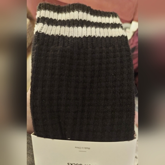 NEW Mens Nordstrom Waffle Crew Socks Black And White Size 6-12.5 - Picture 3 of 5